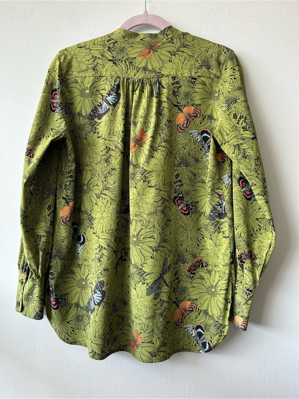 Momoni Silk Stretch Green Floral Butterfly V-Neck Blouse Made in Italy - Picture 4 of 12